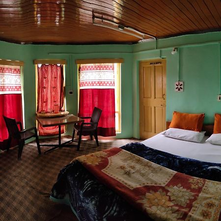 New Relax Inn, Pahalgam, 2 Km From Lidder Valley Eksteriør bilde