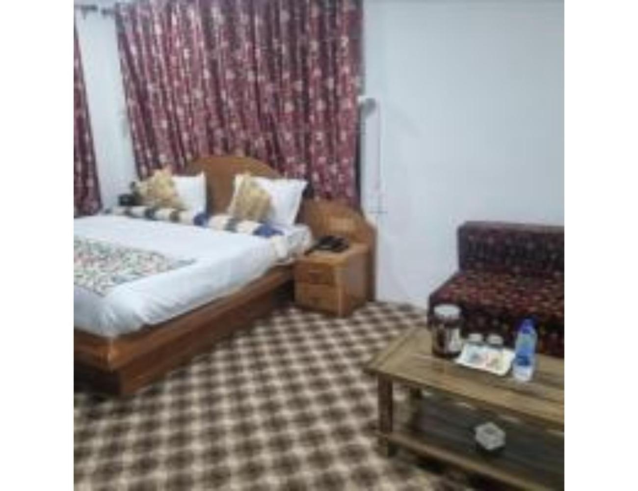 New Relax Inn, Pahalgam, 2 Km From Lidder Valley Eksteriør bilde
