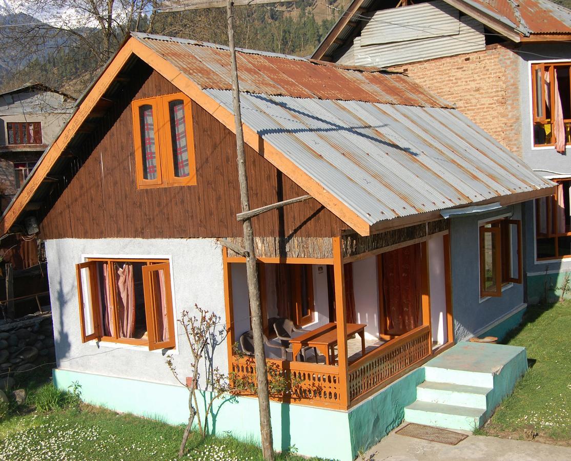 New Relax Inn, Pahalgam, 2 Km From Lidder Valley Eksteriør bilde
